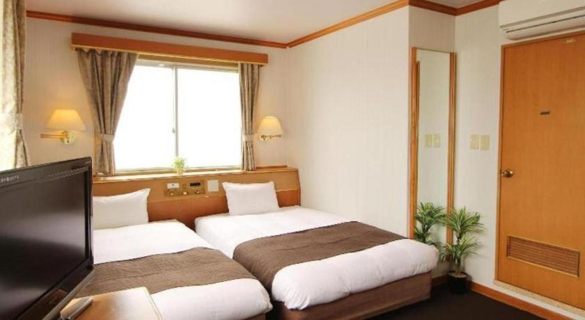 Hotel Livemax Budget Naha Tomarikou Exterior foto
