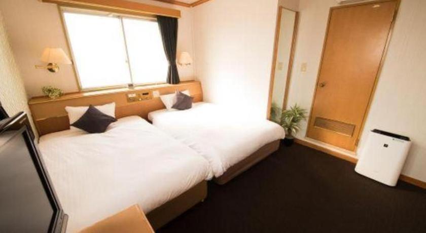 Hotel Livemax Budget Naha Tomarikou Exterior foto