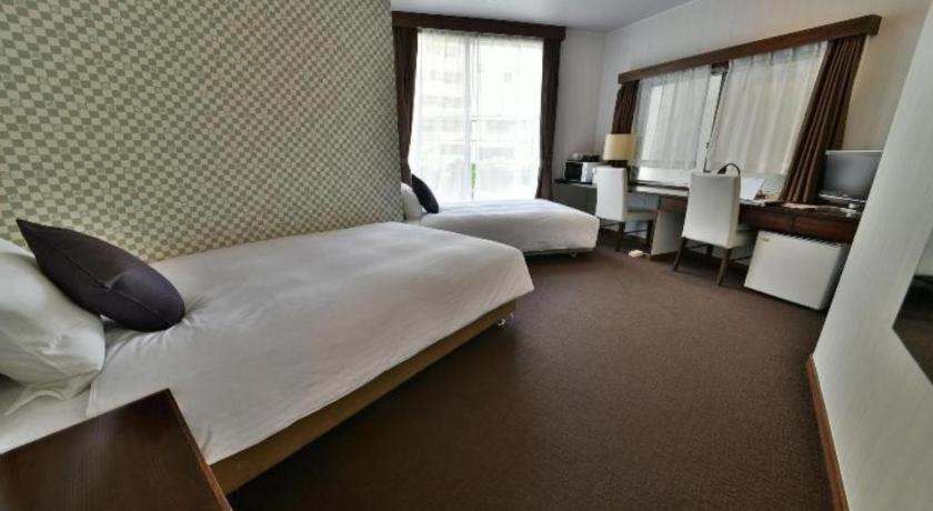 Hotel Livemax Budget Naha Tomarikou Exterior foto